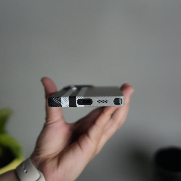 Galaxy S25 Ultra Series Carbon Fiber Texture Aramid Design Hard Pc MagSafe Cover | Stripe Design