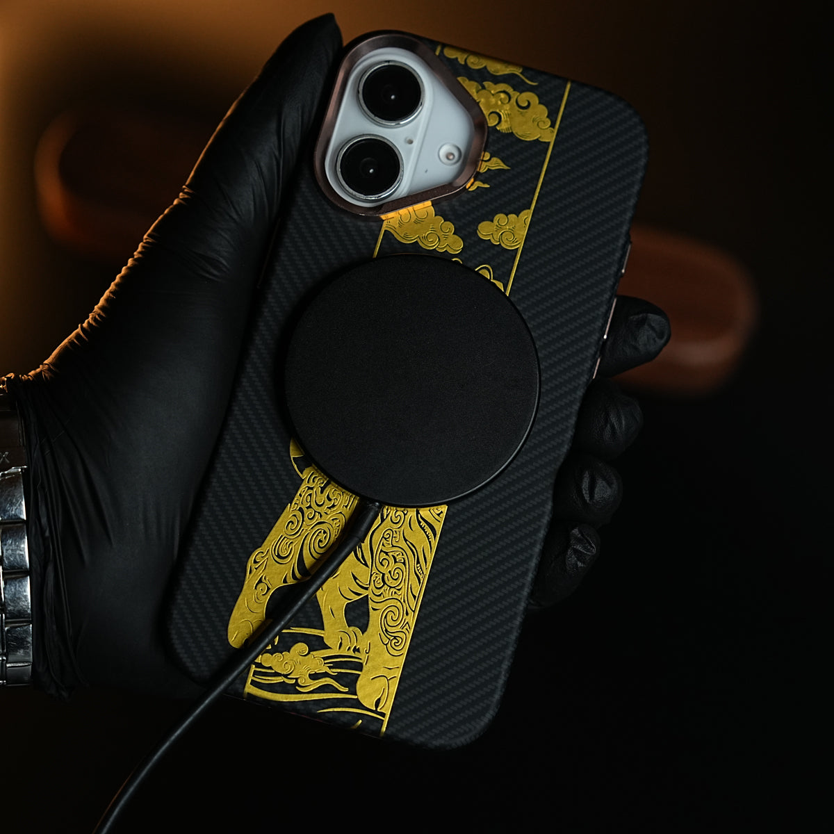 Royal Gold Tiger Edition Magsafe Case for iPhone 17