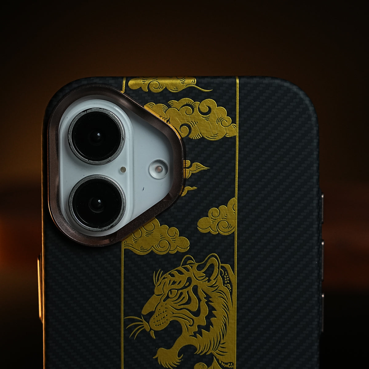 Royal Gold Tiger Edition Magsafe Case for iPhone 17