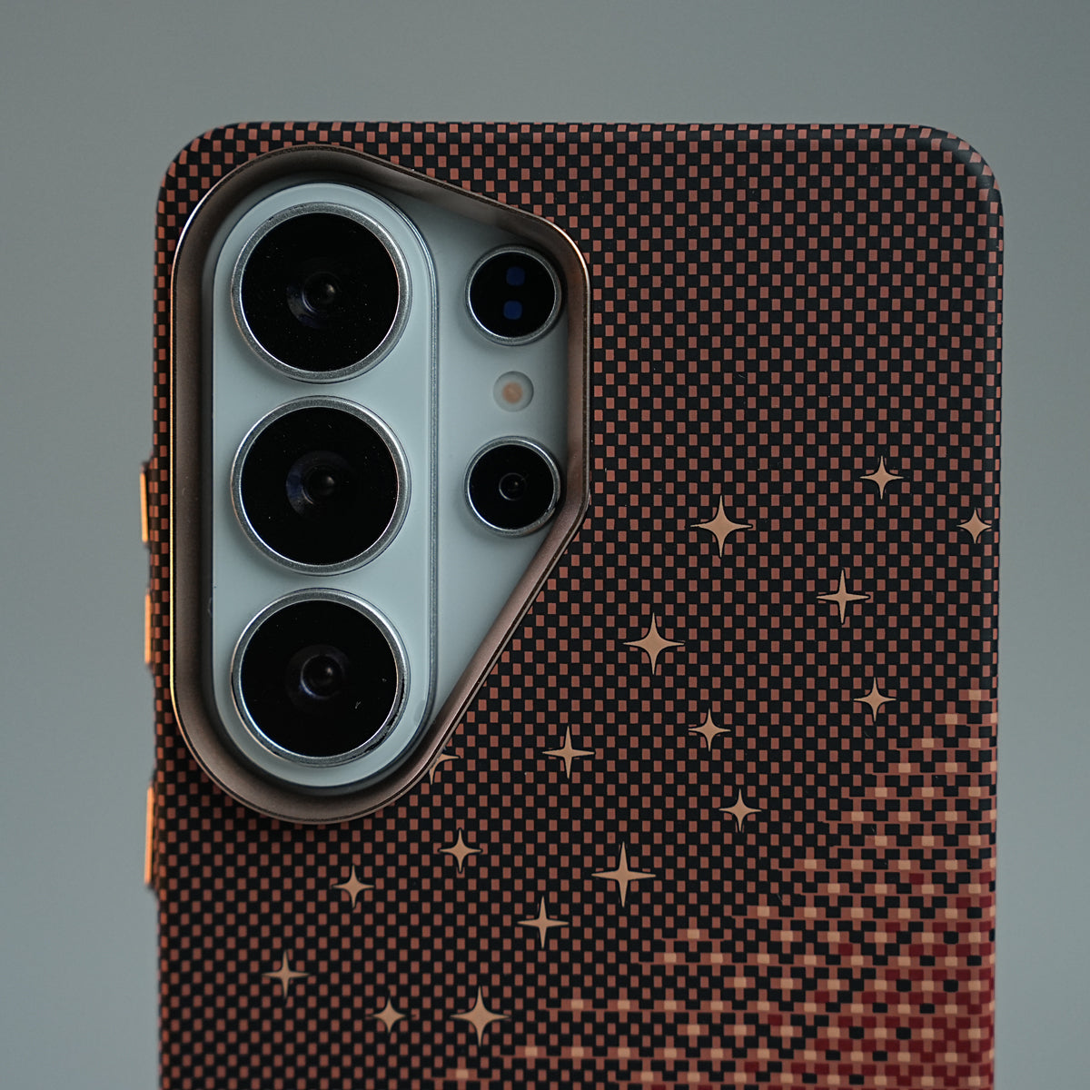 Galaxy Ultra Series Premium Pixel Gradient MagSafe Case with Metal Camera Frame