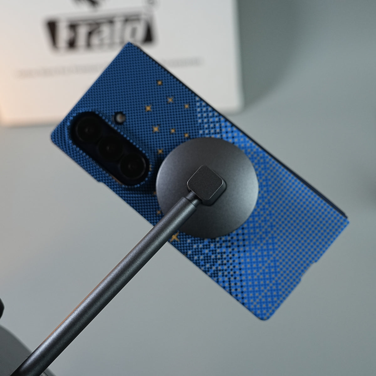 Galaxy Fold 7 Premium Pixel Gradient MagSafe Case with Metal Camera Frame