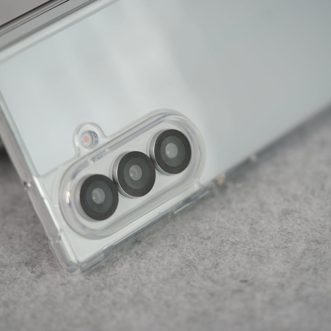 Samsung Galaxy Z Fold 7 Sleek Transparent Case Cover