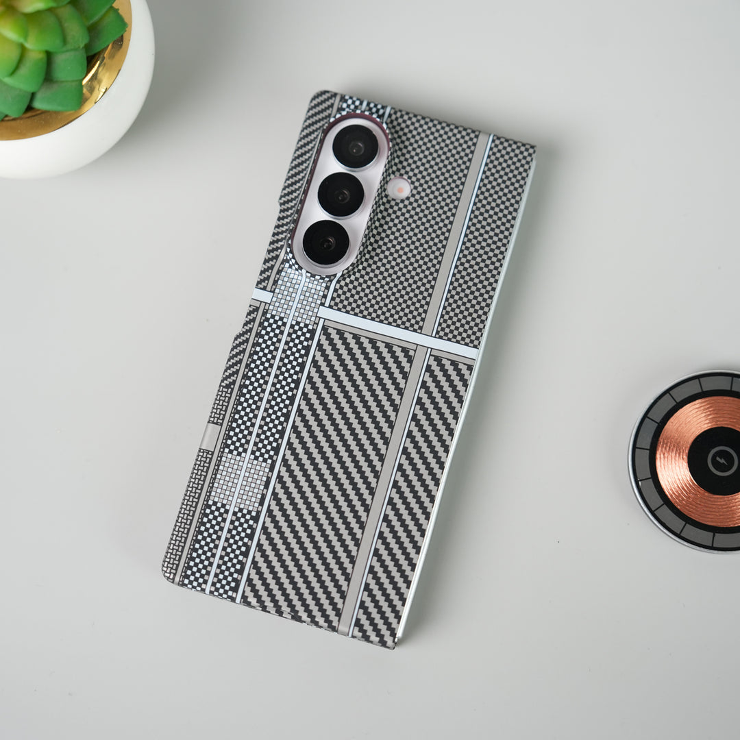 Samsung Galaxy Z Fold 7 Carbon Fiber Aramid Texture Case | Hard PC Slim MagSafe Cover (Gray Grid)