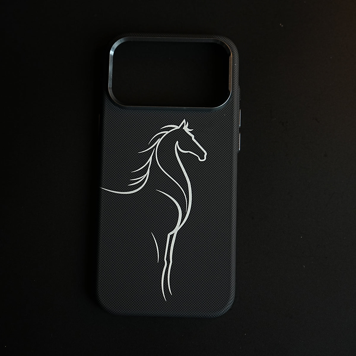 Aramid Design Hard Pc Case for iPhone 18 Pro Max | MagSafe Cover | Horse