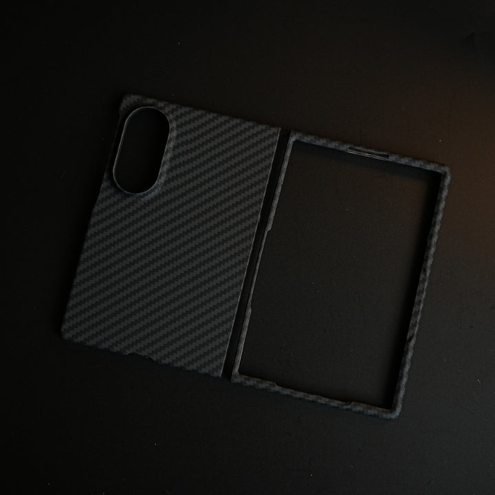 Black Carbon Textured Hard PC Cover for Samsung Galaxy Z Fold 8 with MagSafe | Shockproof Slim Protection