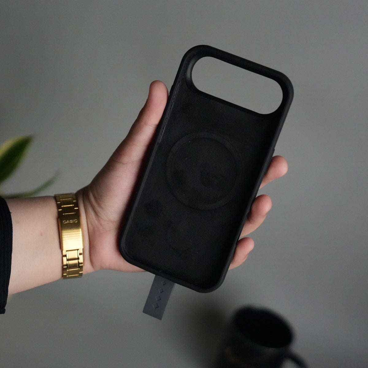 iPhone 17 Air Silicone Case | Magnetic Ring | Silicone Rotating Grip Strap Cover