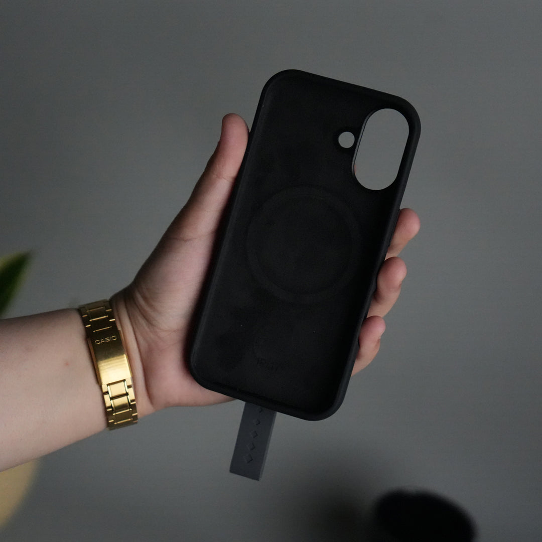 iPhone 17 Silicone Case | Magnetic Ring | Silicone Rotating Grip Strap Cover