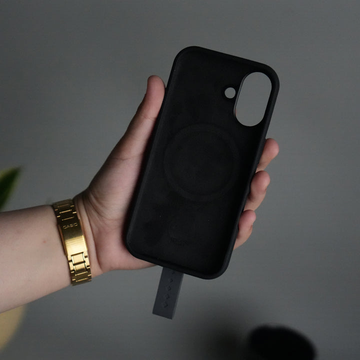 iPhone 17 Silicone Case | Magnetic Ring | Silicone Rotating Grip Strap Cover
