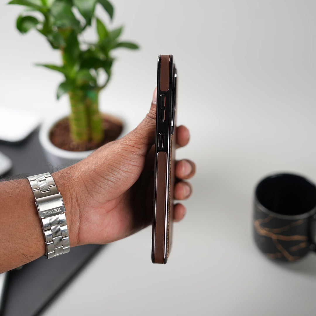 Galaxy S24 Ultra Leather Magsafe Case