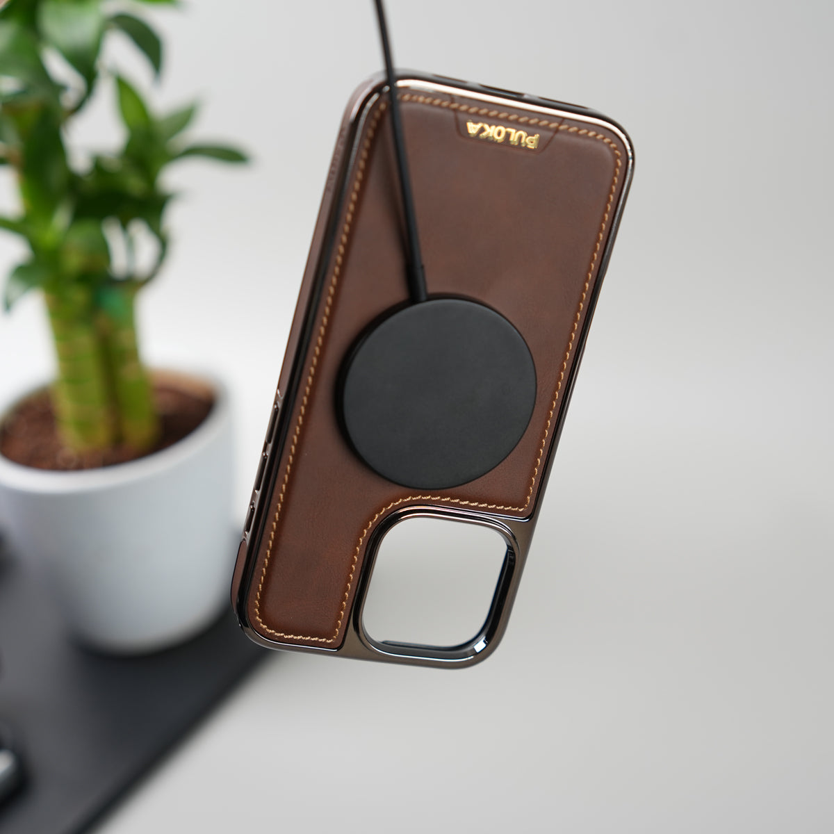iPhone 15 Series Leather Case