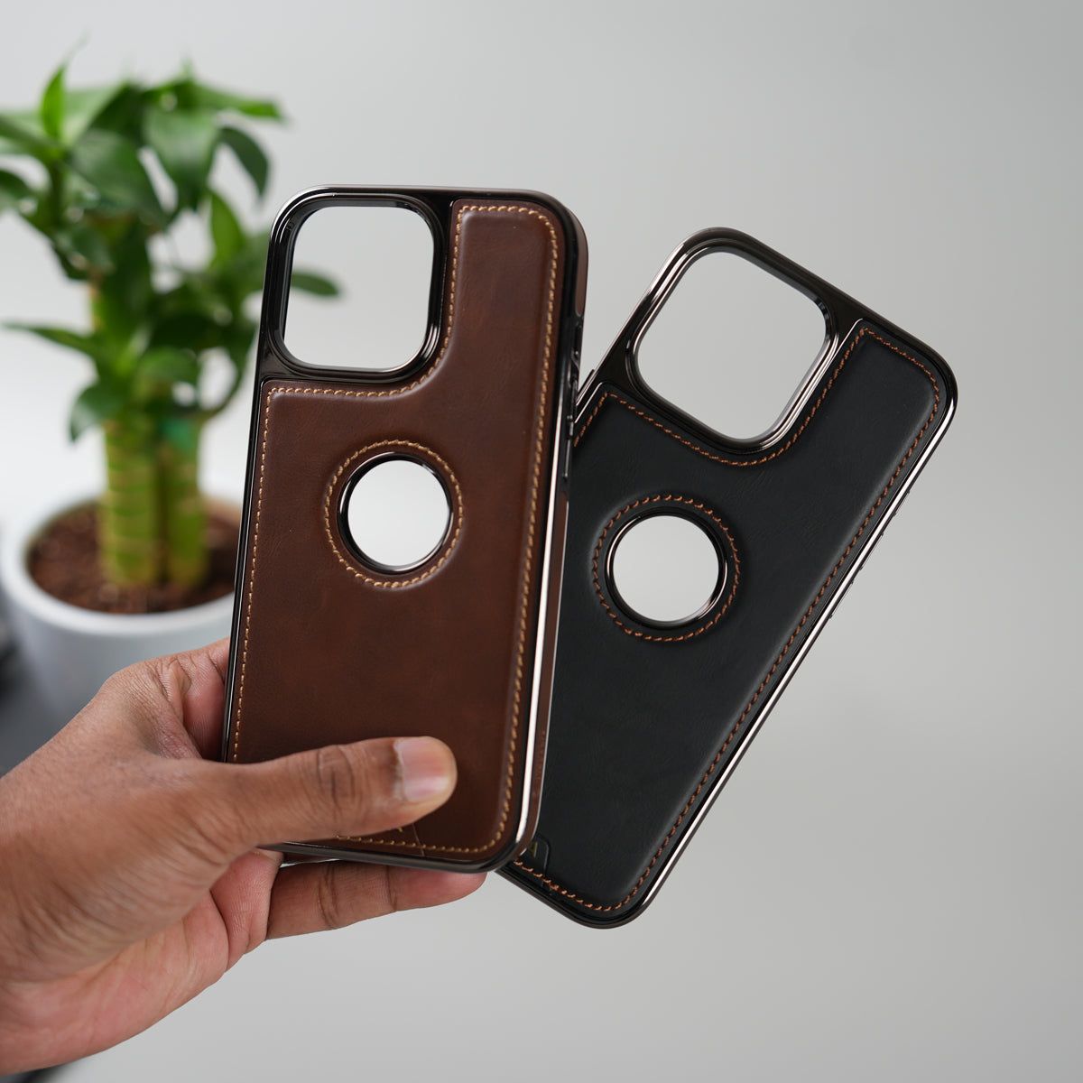 iPhone 15 Series Leather Case