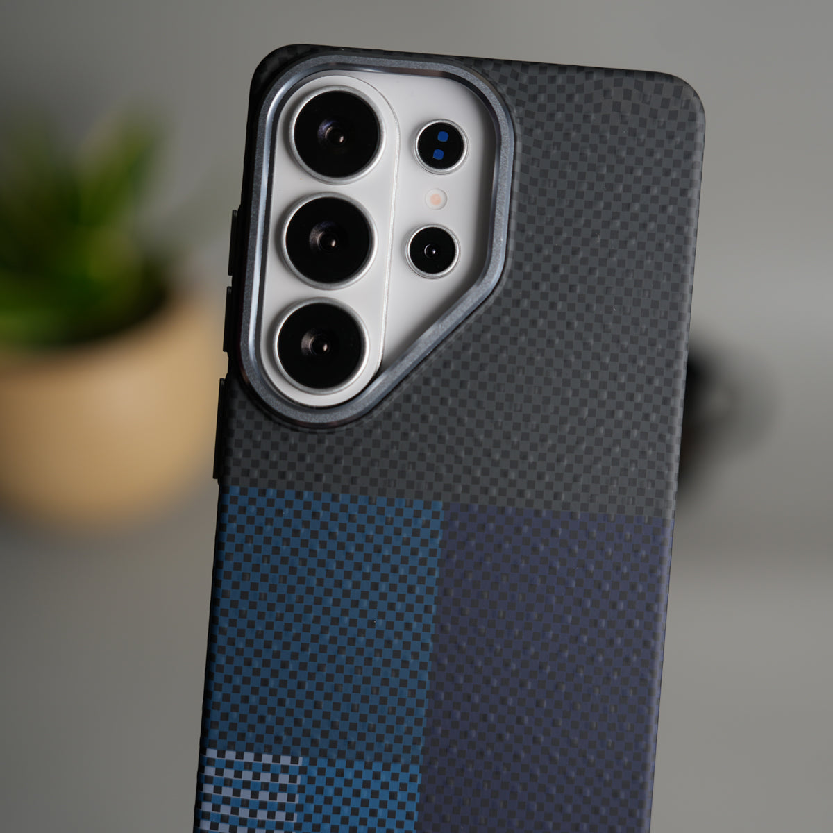 Galaxy S26 Ultra Carbon Fiber Texture Design Hard Pc MagSafe Case Cover (Blue Mix)