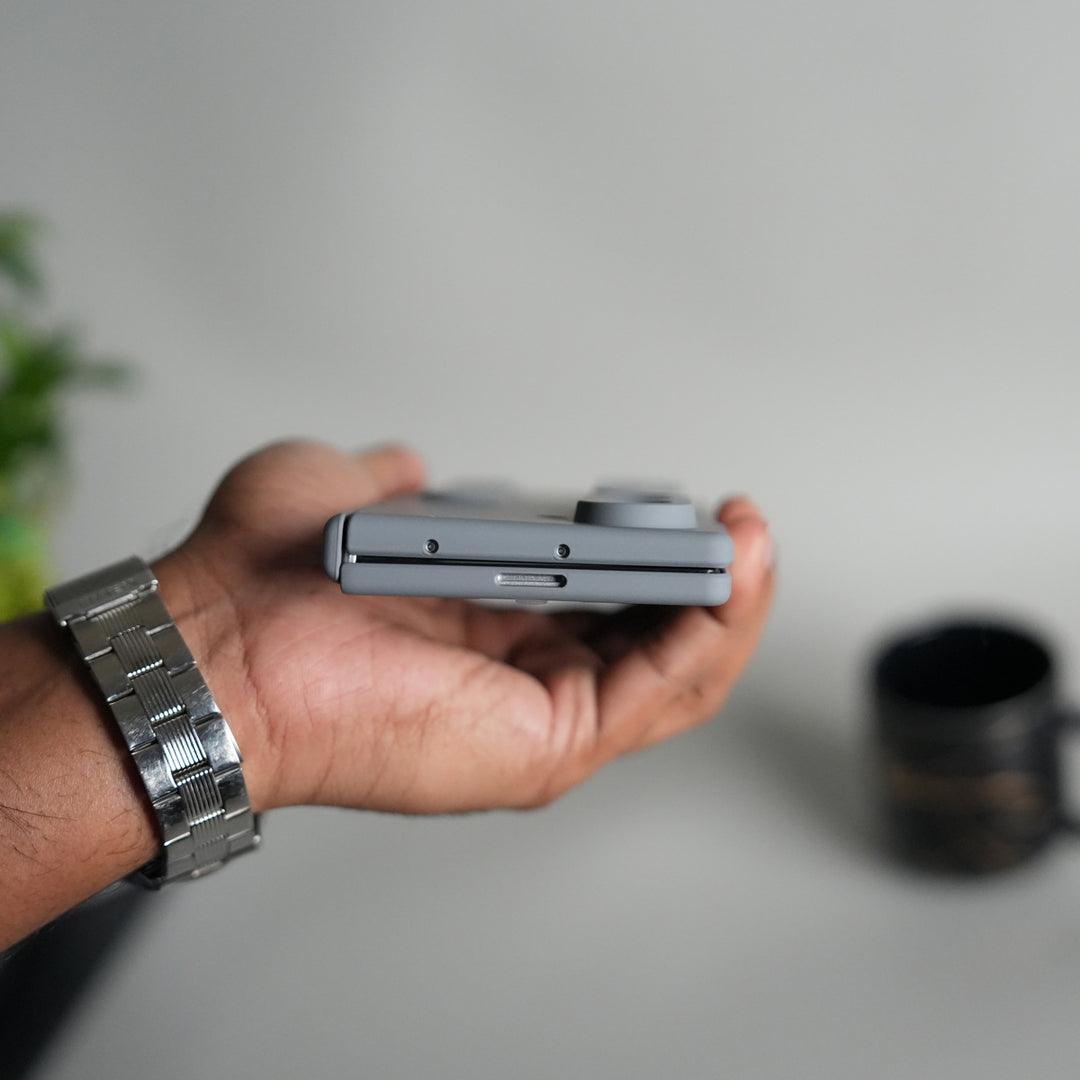 Galaxy Z Fold 7 Case with Front Glass and Kickstand