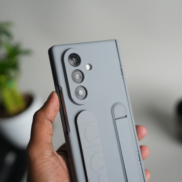 Galaxy Z Fold 7 Case with Front Glass and Kickstand