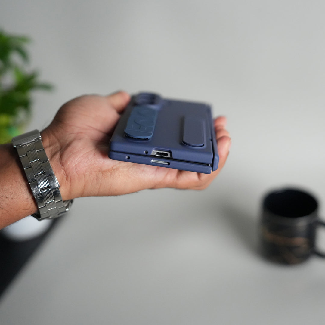Galaxy Z Fold 7 Case with Front Glass and Kickstand