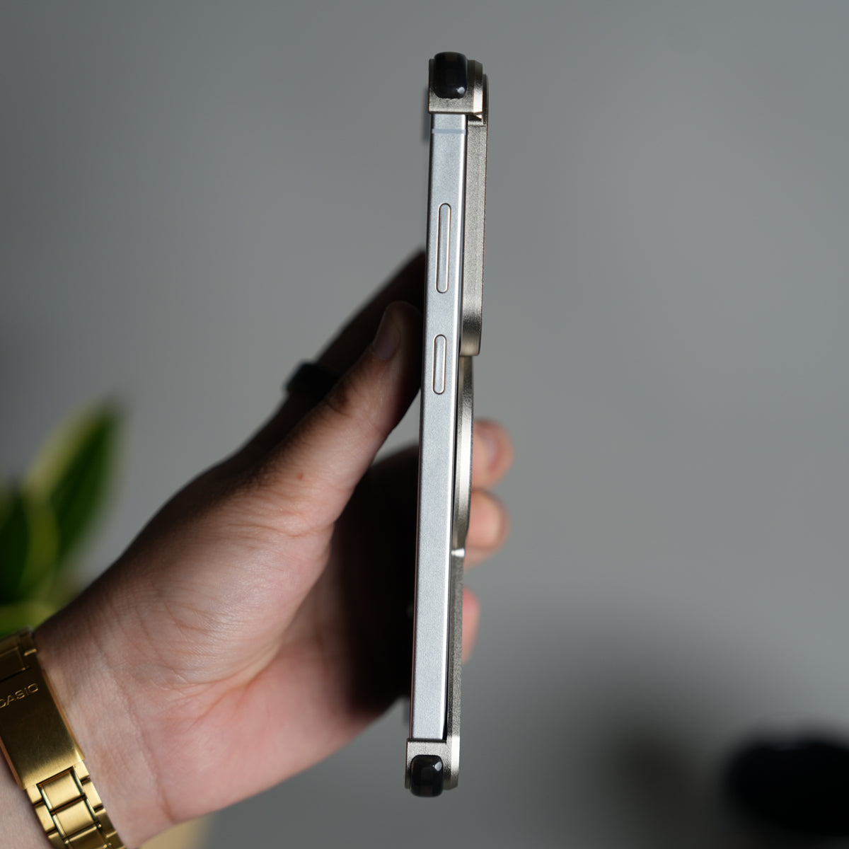 Galaxy S26 Ultra Z Shape Aluminum Metal Rotating Kickstand Frameless Design