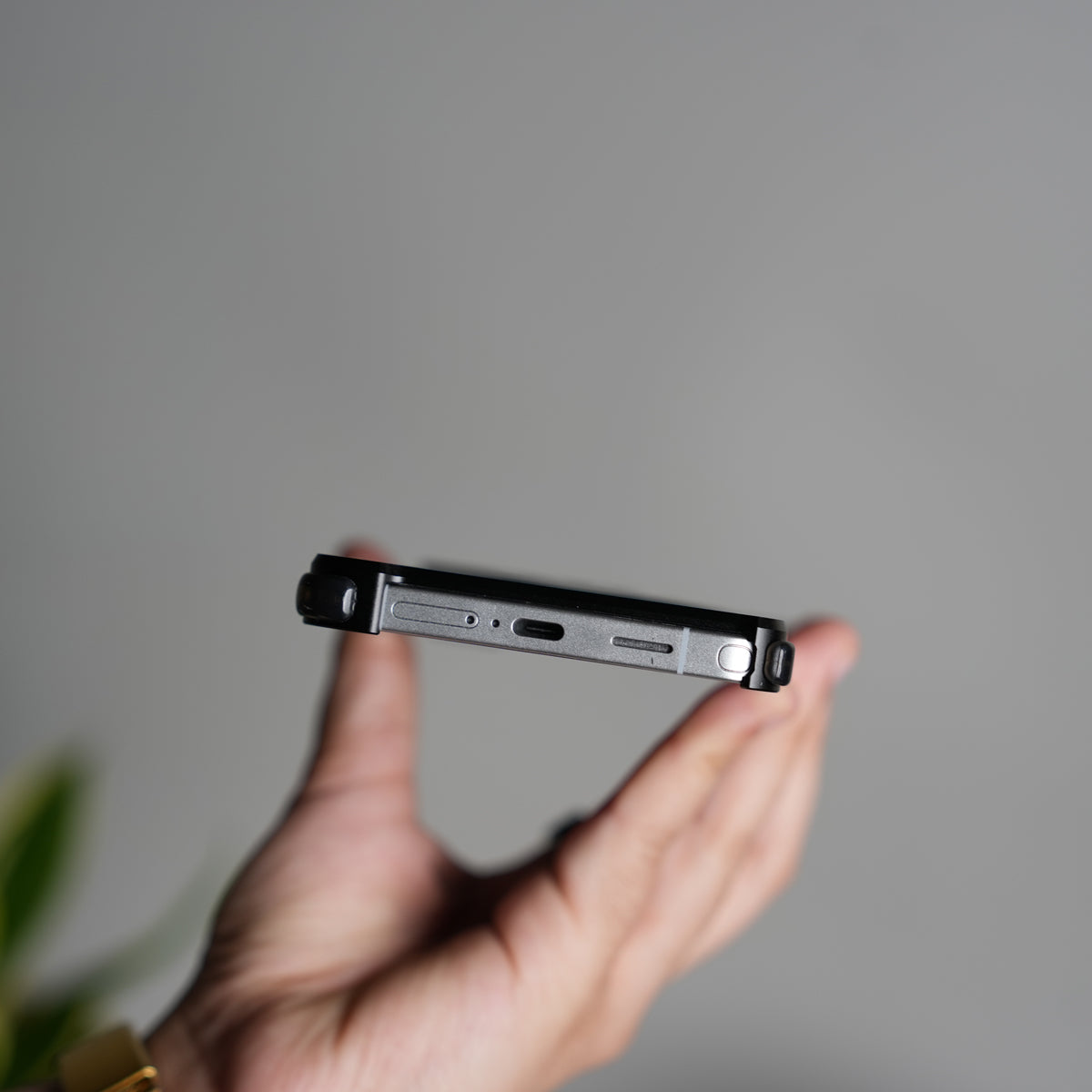 Galaxy S26 Ultra Z Shape Aluminum Metal Rotating Kickstand Frameless Design