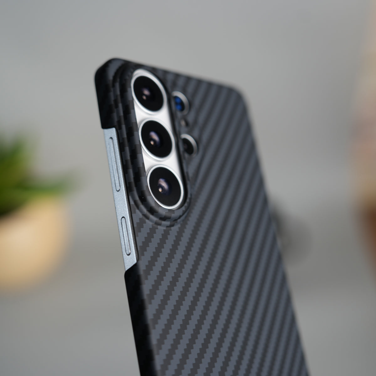 Galaxy S26 Ultra Carbon Fiber Slim Case | Ultra-Thin Magnetic Charging Ring Cover