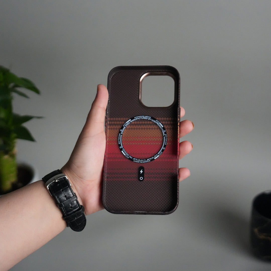 iPhone 15 Series Carbon Fiber Texture Design Hard Pc MagSafe Case Cover