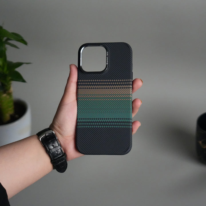 iPhone 15 Series Carbon Fiber Texture Design Hard Pc MagSafe Case Cover