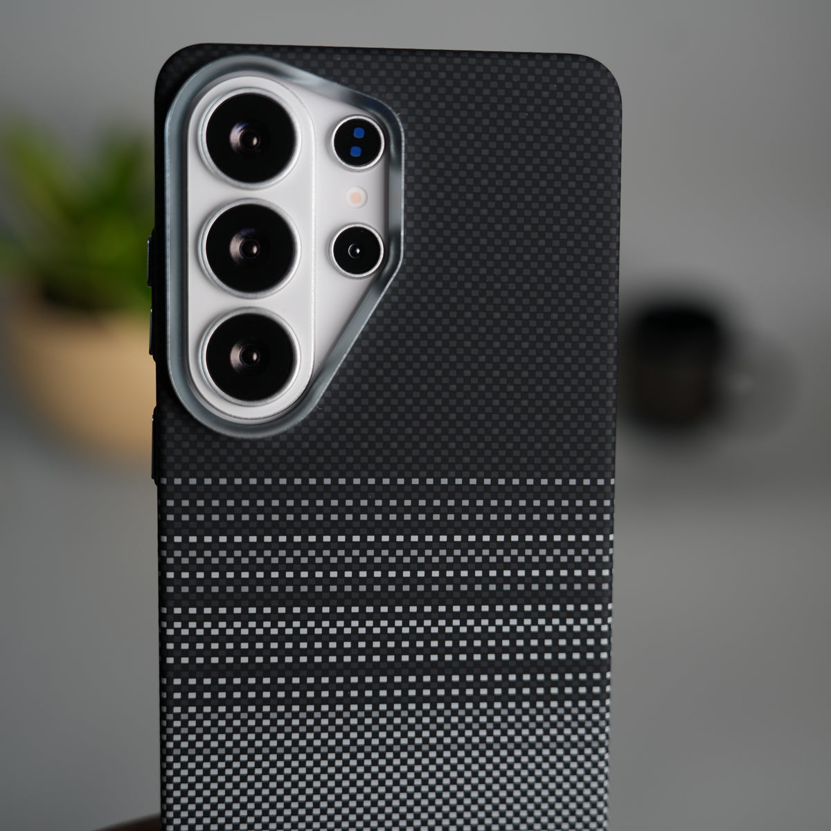 Galaxy S24 Ultra Carbon Fiber Texture Design Hard Pc MagSafe Case Cover Black Gray Line Design