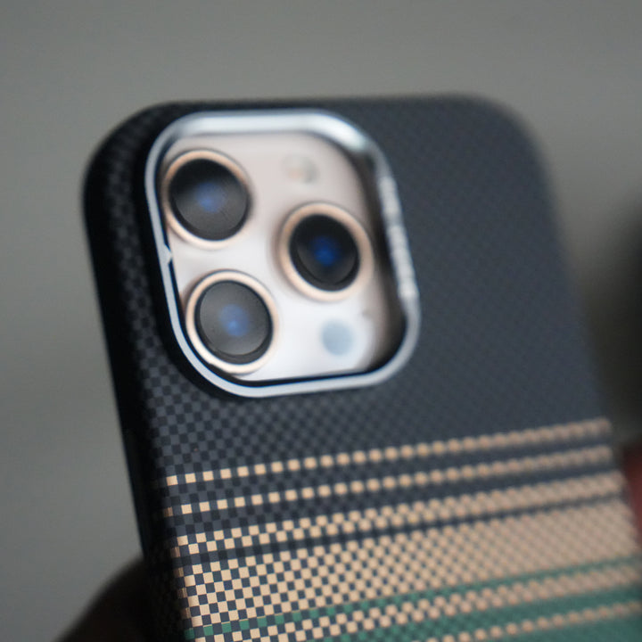 iPhone 15 Series Carbon Fiber Texture Design Hard Pc MagSafe Case Cover
