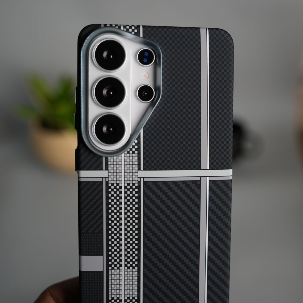 Galaxy S26 Ultra Carbon Fiber Texture Design Hard Pc MagSafe Case Cover (Silver Mix Line)
