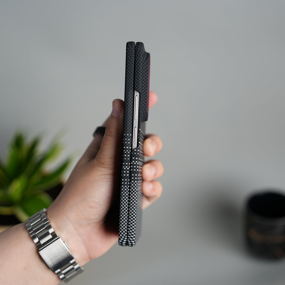 Galaxy Z Fold 7 Carbon Fiber Texture Design Hard Pc MagSafe Case Cover (Black Gray Line)