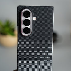 Galaxy Z Fold 7 Carbon Fiber Texture Design Hard Pc MagSafe Case Cover (Black Gray Line)