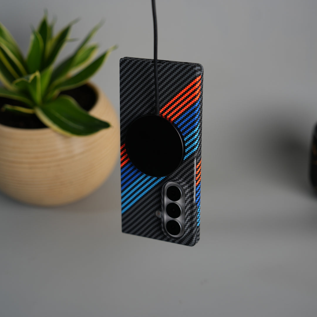 Galaxy Z Fold 7 Carbon Fiber Texture Design Hard Pc MagSafe Case Cover (Blue Orange Line)