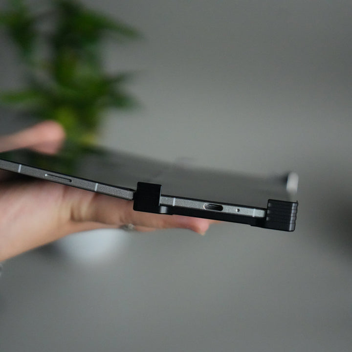 Galaxy Z Fold 7 Magnetic Aluminum Alloy Metal Rimless Frame Heat Dissipation Stand Phone Case
