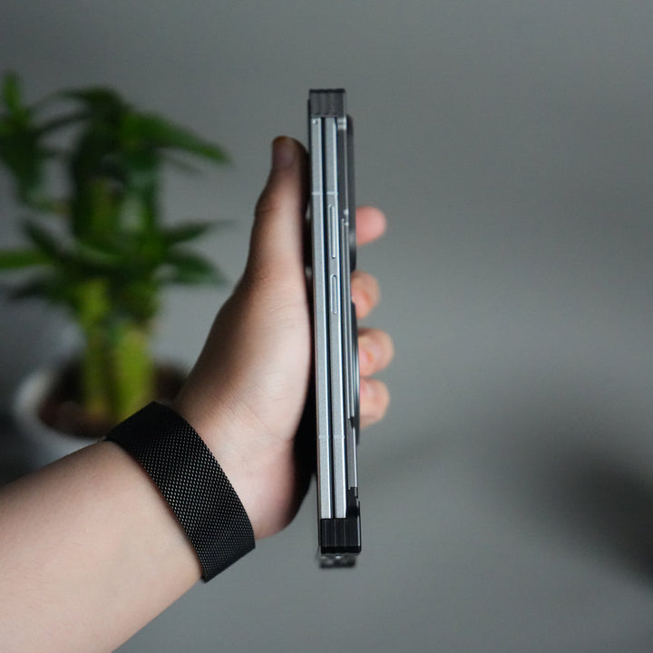 Galaxy Z Fold 7 Magnetic Aluminum Alloy Metal Rimless Frame Heat Dissipation Stand Phone Case