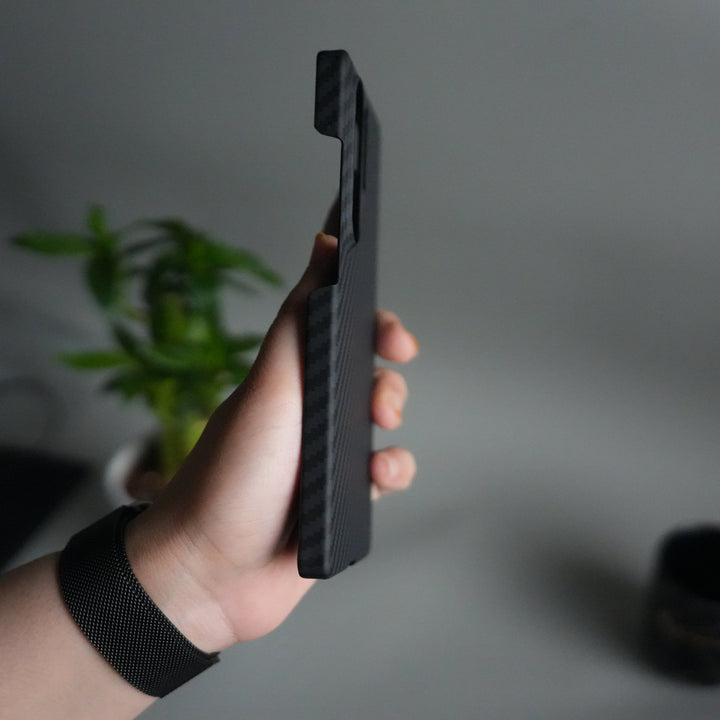 Galaxy S24 Ultra Carbon Fiber Slim Case | Ultra-Thin Magnetic Charging Ring Cover