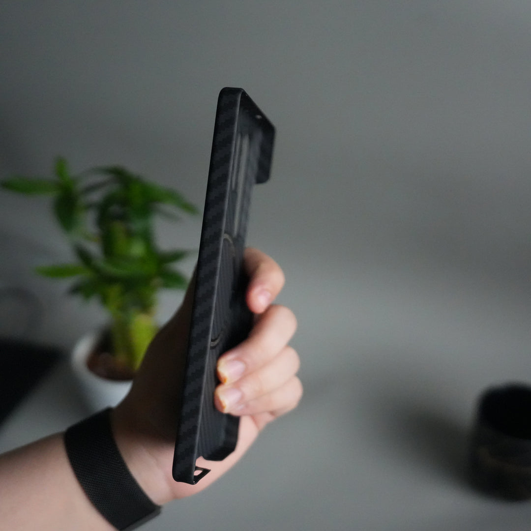 Galaxy S24 Ultra Carbon Fiber Slim Case | Ultra-Thin Magnetic Charging Ring Cover