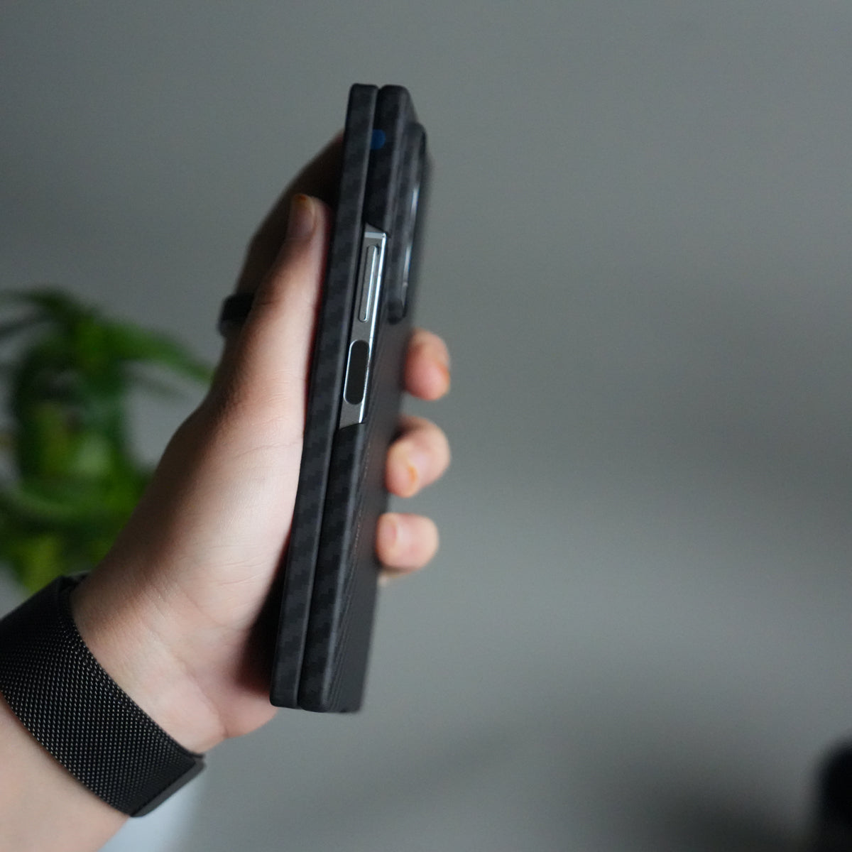 Galaxy Z Fold 5 Carbon Fiber Slim Case | Ultra-Thin Lightweight Protective Cover