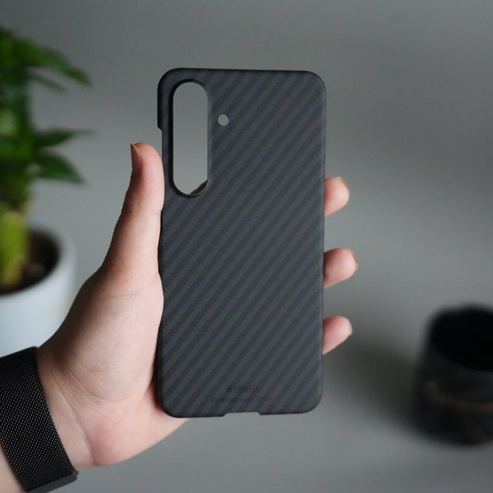 Galaxy S25 Carbon Fiber Slim Case | Ultra-Thin Magnetic Charging Ring Cover