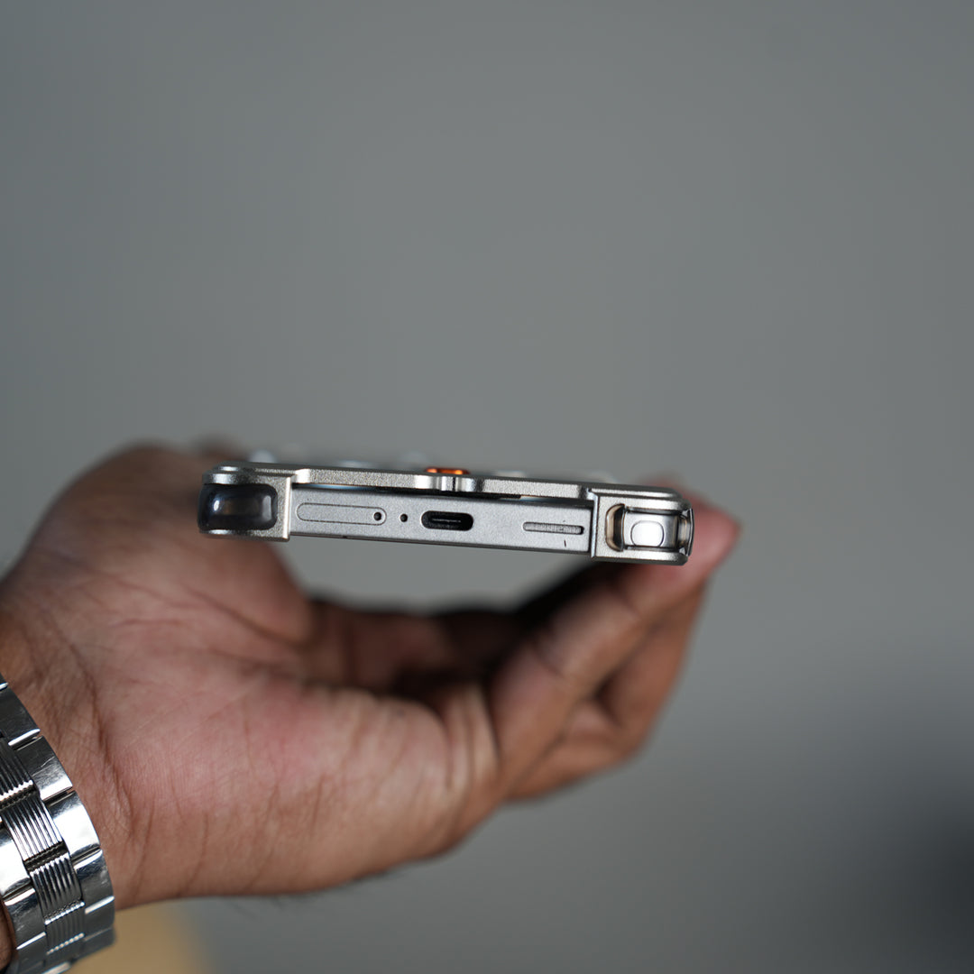 Galaxy S26 Ultra Aluminium Metal Frame Rotating Kickstand Case