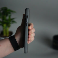 iPhone 18 Series Carbon Fiber Texture Design Hard Pc MagSafe Case Cover (Gray Tiger)