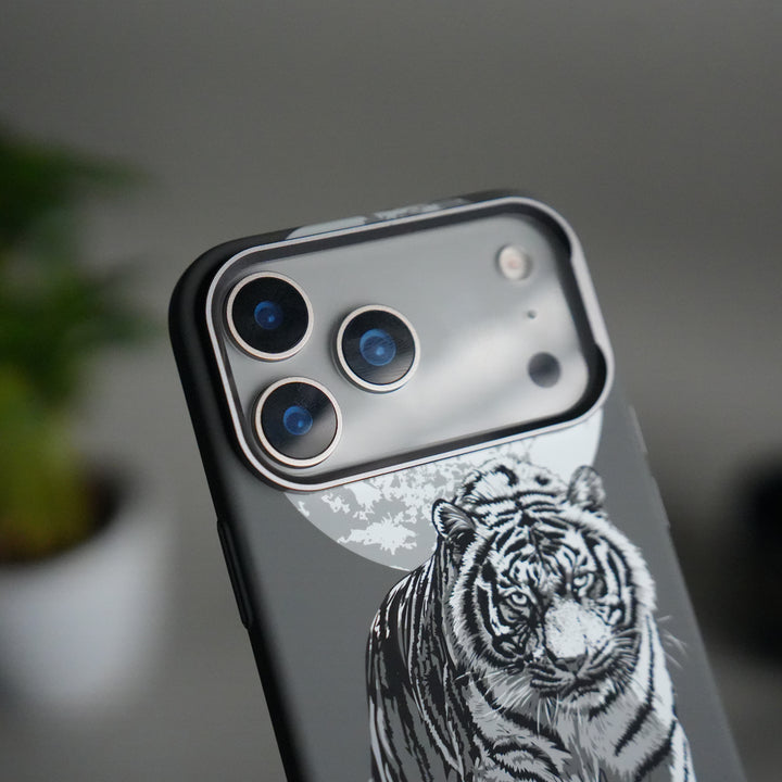 iPhone 17 Pro Max Carbon Fiber Texture Design Hard Pc MagSafe Case Cover (Gray Tiger)