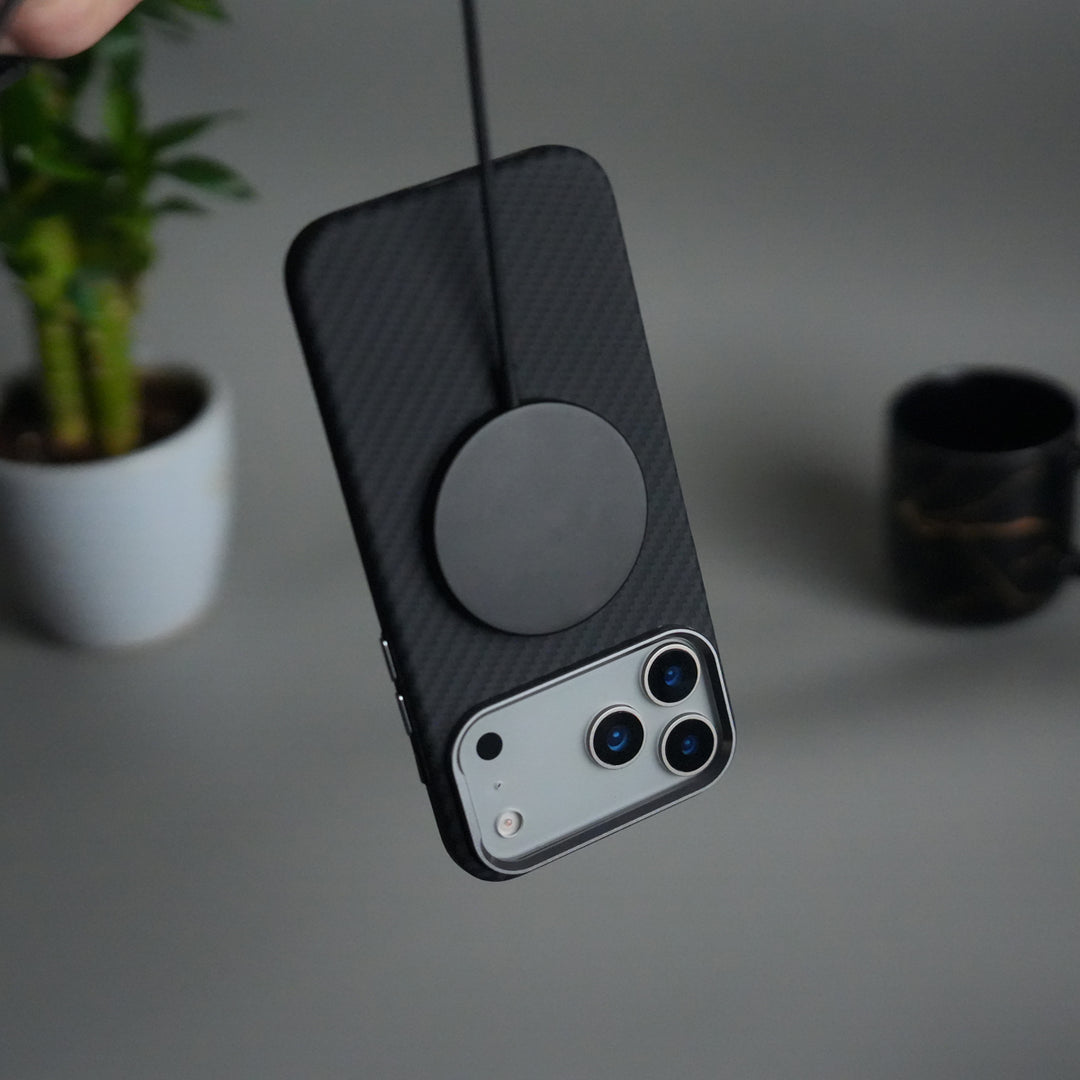 iPhone 17 Pro Carbon Fiber Texture Design Hard Pc MagSafe Case Cover (Black Carbon)