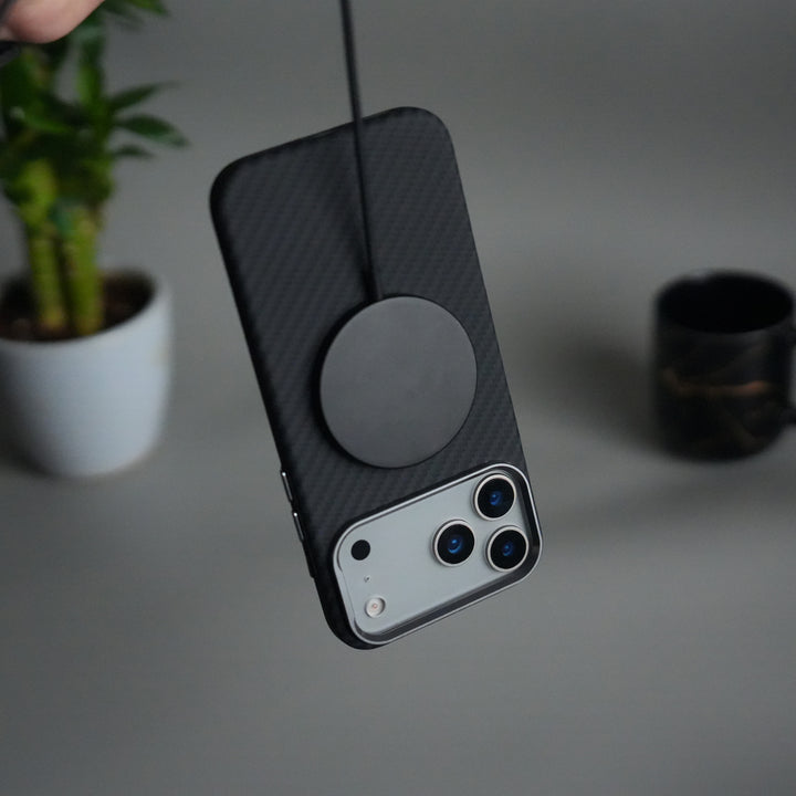 iPhone 17 Pro Carbon Fiber Texture Design Hard Pc MagSafe Case Cover (Black Carbon)