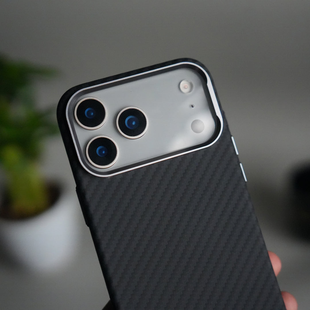 iPhone 17 Pro Carbon Fiber Texture Design Hard Pc MagSafe Case Cover (Black Carbon)