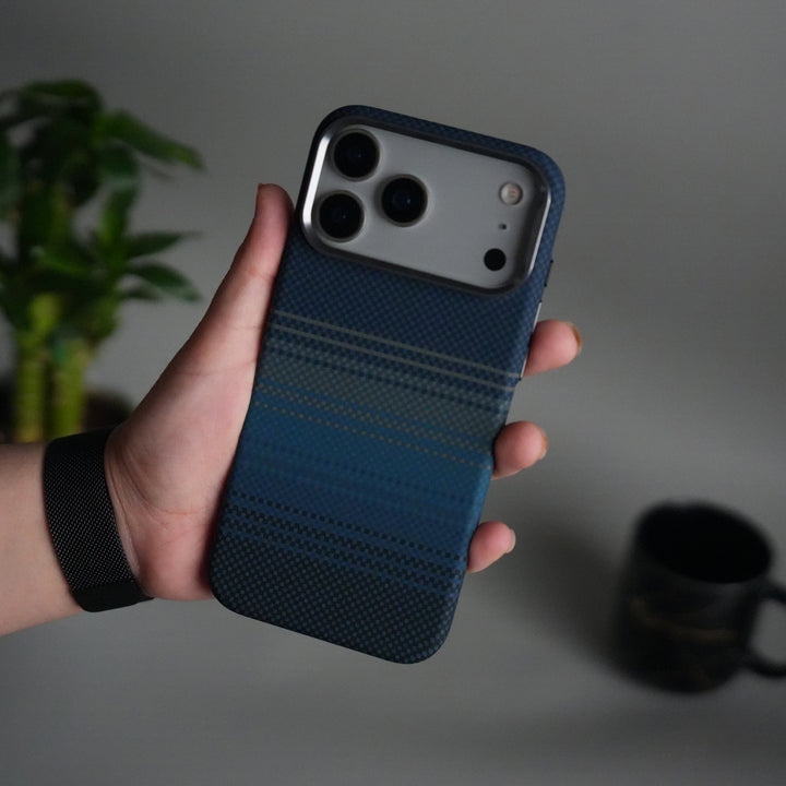 iPhone 17 Pro Max Carbon Fiber Texture Design Hard Pc MagSafe Case Cover (Blue Green)
