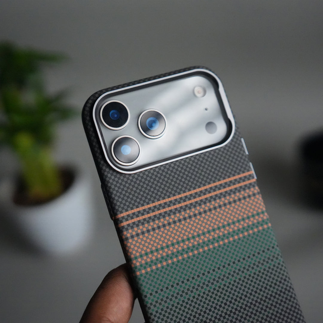 iPhone 17 Pro Max Carbon Fiber Texture Design Hard Pc MagSafe Case Cover (Orange Green)