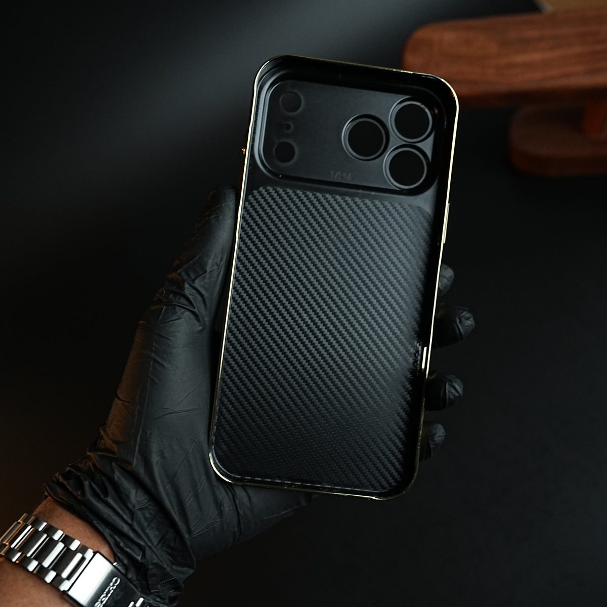 Premium Gold Shine Tiger Face for iPhone 18 Series | Protective Case