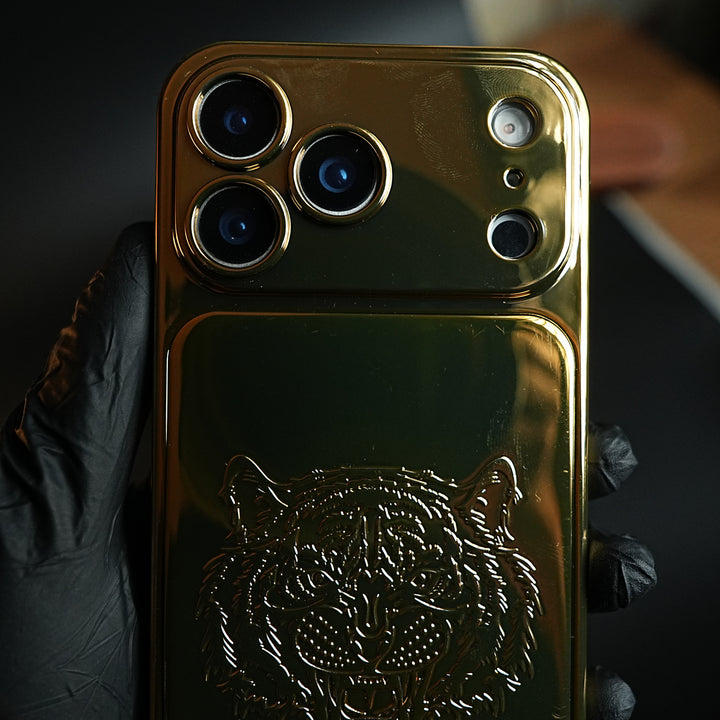 Premium Gold Shine Tiger Face for iPhone 17 Series | Protective Case
