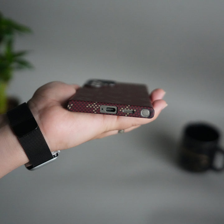 Galaxy S24 Ultra Aramid Fiber Case | Slim Magnetic Charging Ring Cover | Maroon