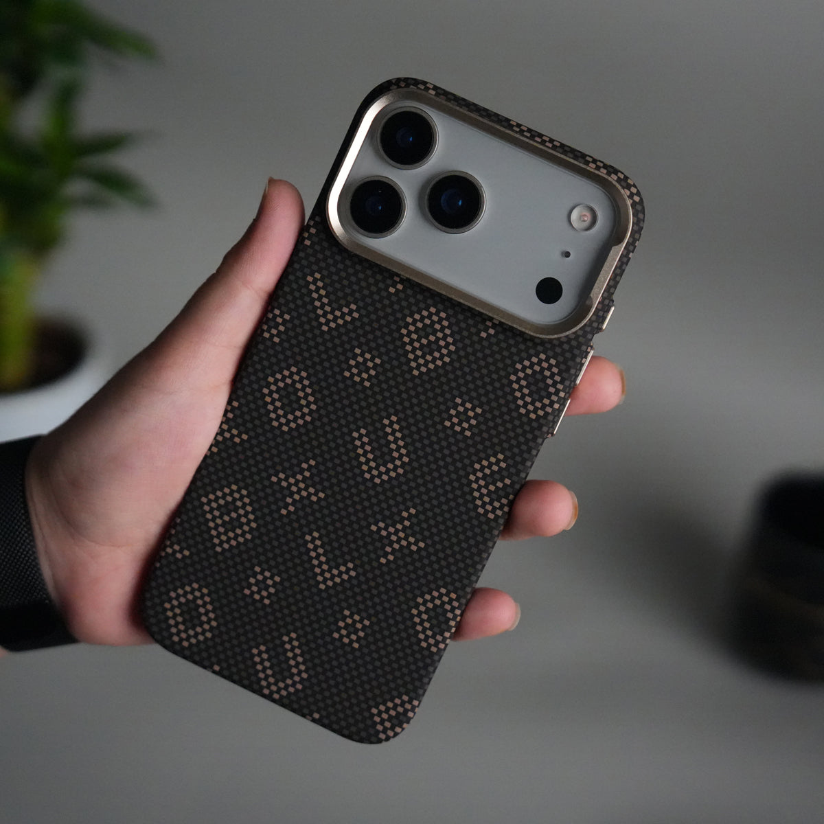 iPhone 17 Pro Aramid Fiber Case | Slim MagSafe Cover (Desert)
