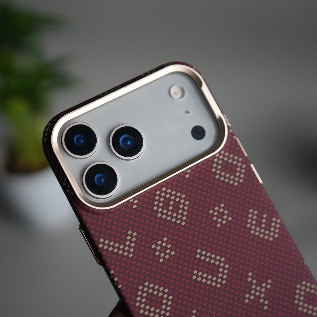 iPhone 17 Pro Aramid Fiber Case | Slim MagSafe Cover (Maroon)