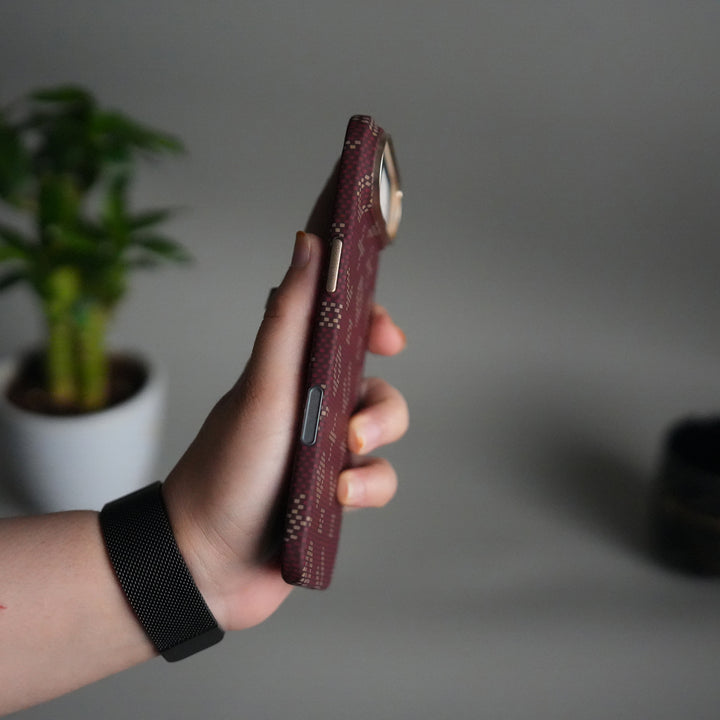 iPhone 17 Air Aramid Fiber Case | Slim MagSafe Cover | Maroon